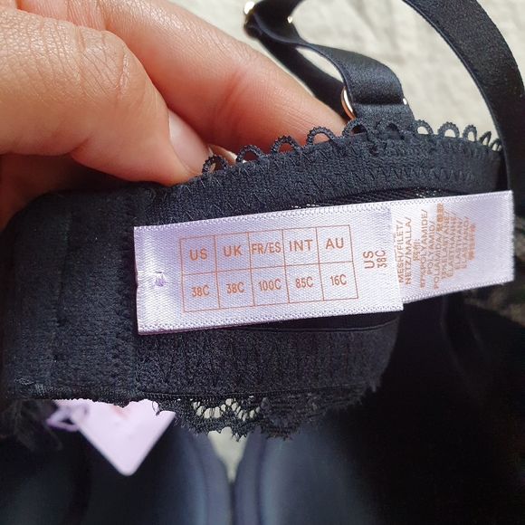 Savage x Fenty | NWT Demi Cup Bra - Picture 5 of 9